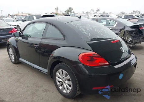 2013 Volkswagen Beetle 2.5L Entry из США, поврежденный, VIN 3VWFP7AT8DM663369